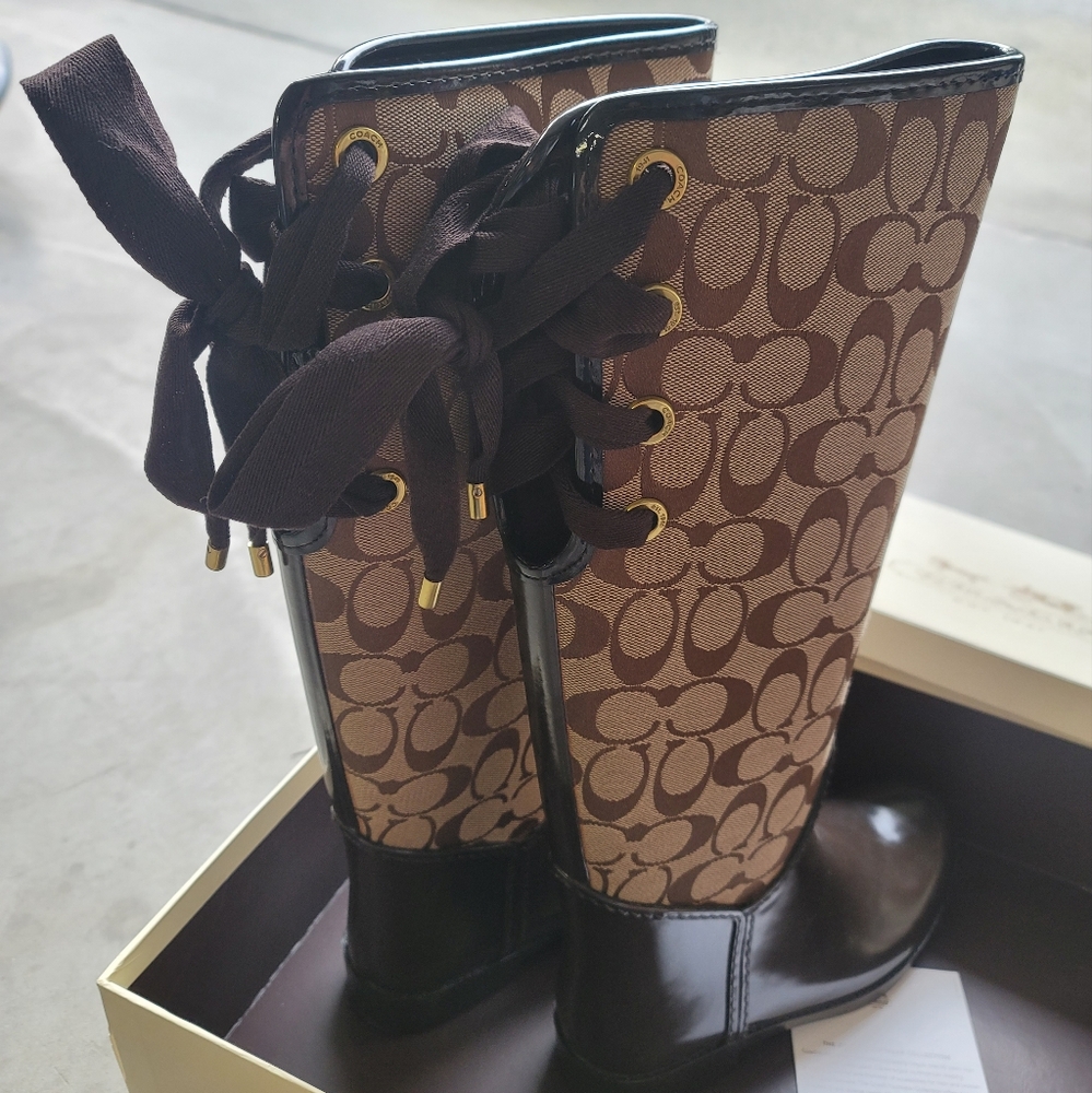 COACH brand new boots 👢